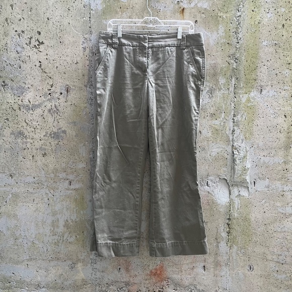 J. Crew Favorite Fit Women's Pants /Chinos, Olive Green, Size 8 Short - Picture 3 of 9